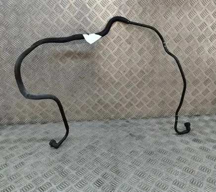 Aston Martin DB11 Engine coolant pipe/hose