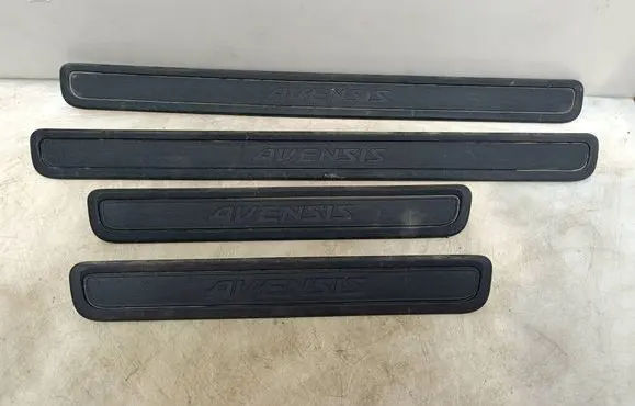 Toyota Avensis T270 sill trim set (inner) 6791205040 6791105040 6791605040