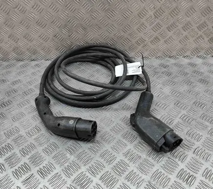 Toyota Prius (XW50) Electric car charging cable 35305972