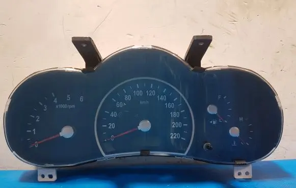 KIA Carnival Speedometer (instrument cluster) 94003-4D255