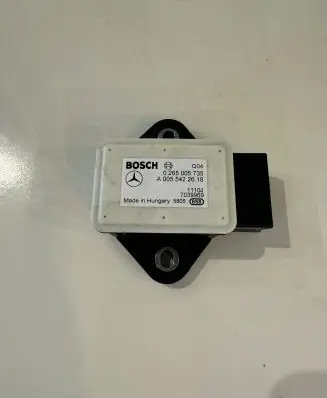 Mercedes-Benz E W212 ESP acceleration yaw rate sensor 0265005735 A0265005735