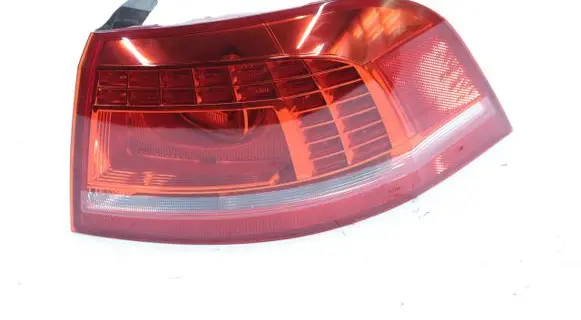 Volkswagen PASSAT B7 Rear/tail lights 5781239