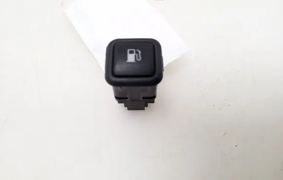 Volkswagen Golf IV Fuel tank opening switch 3B0959833A