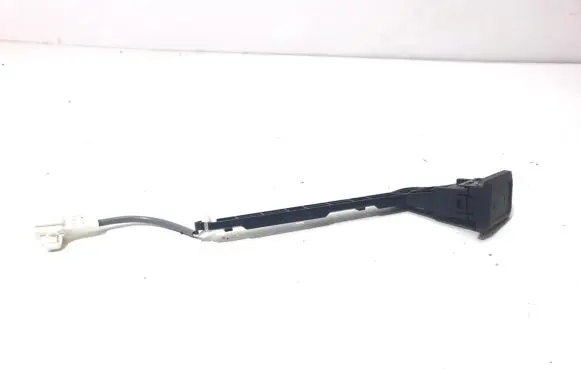 Toyota RAV 4 (XA50) Tailgate/boot open switch button 6571X22