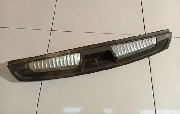 Other trunk/boot trim element