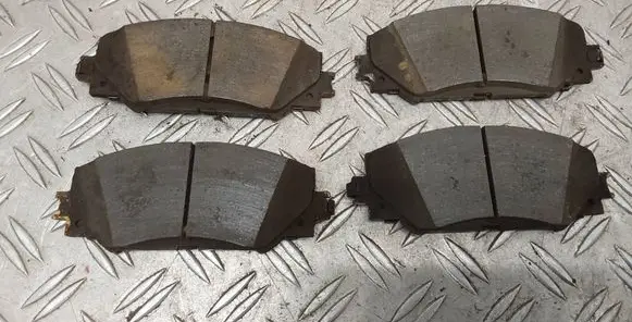 Toyota Yaris Brake pads (front) 