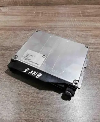 BMW 5 E39 Engine control unit/module ECU 1706153 1740497