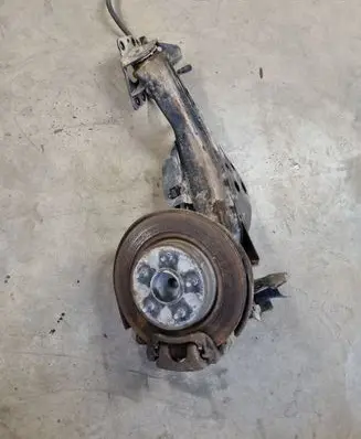 Rear wheel hub spindle/knuckle