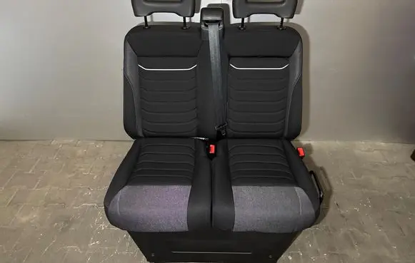 Iveco Daily 6th gen Front double seat 