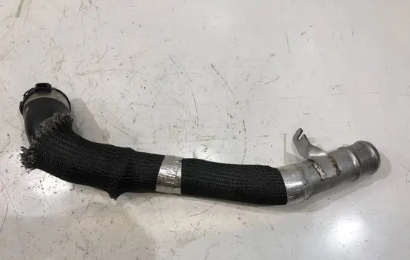 Jeep Grand Cherokee Intercooler hose/pipe