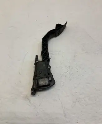 Volvo V50 Accelerator throttle pedal 4M519F836DJ 6PV00864163