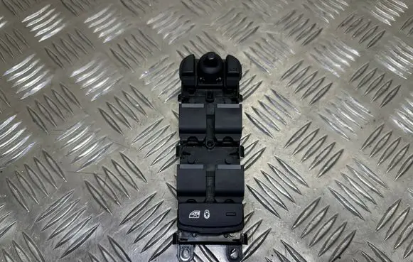 Jaguar XE Electric window control switch SPA028JT00F