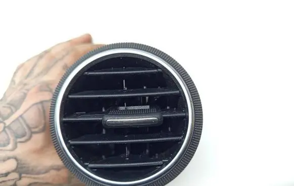 Audi A3 S3 8P Dashboard side air vent grill/cover trim 8P0820901