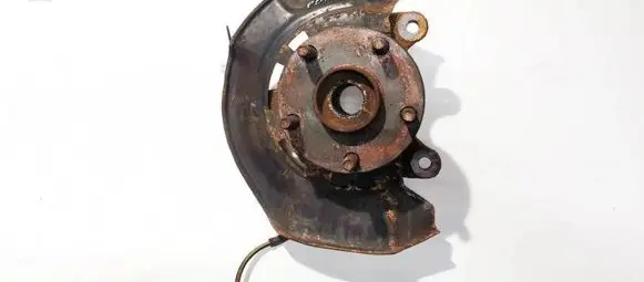Toyota Auris 150 Front wheel hub