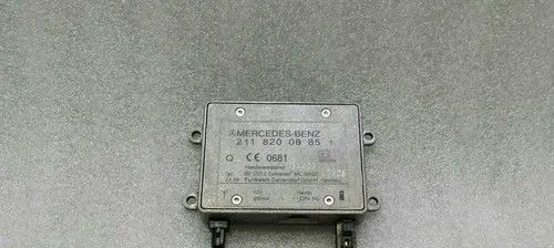 Mercedes-Benz CLK A209 C209 Aerial antenna switch A2118200885