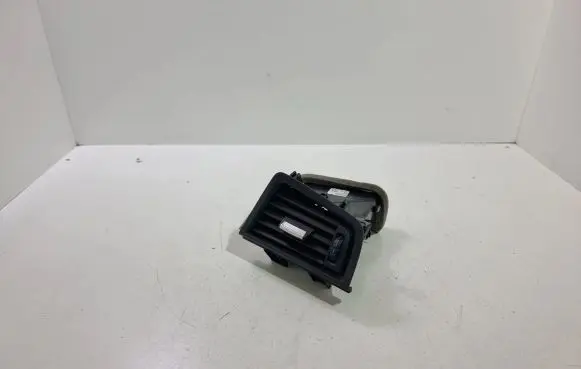 BMW 5 F10 F11 Dashboard side air vent grill/cover trim F5916688809