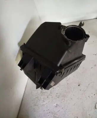Audi A6 Allroad C5 Air filter box 4B0133835K