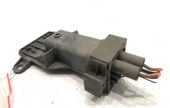 Skoda Fabia Mk3 (NJ) Fan control module 5J0919506