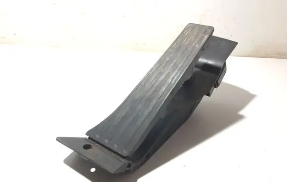 BMW 5 E60 E61 Accelerator throttle pedal 25916010