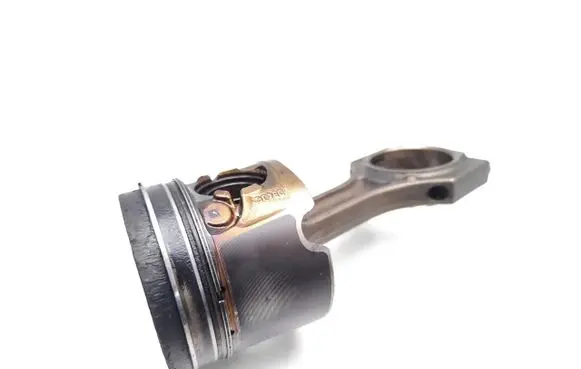 BMW 3 F30 F35 F31 Piston with connecting rod N47D20C