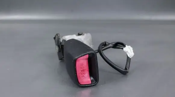 KIA Ceed Front seatbelt buckle 06102413