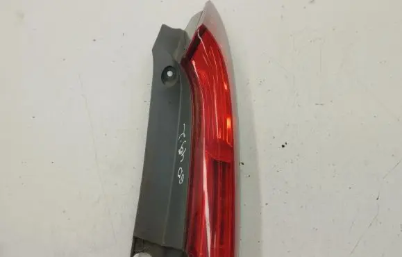 Honda CR-V Rear/tail lights E11R1D02