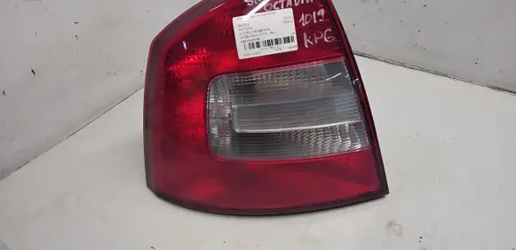 Skoda Octavia Mk2 (1Z) Rear/tail lights 1Z5945095B 1Z5945111B
