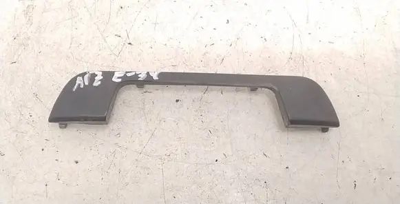 BMW 5 E34 Rear door handle cover 1928209