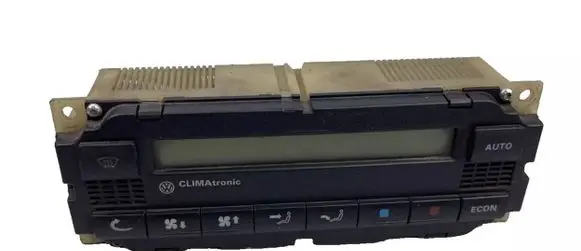 Volkswagen PASSAT B5 Climate control unit 1J1907044
