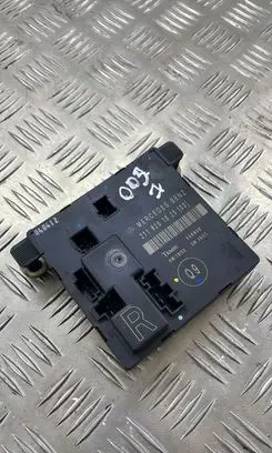 Mercedes-Benz E W211 Door control unit/module 2118201626