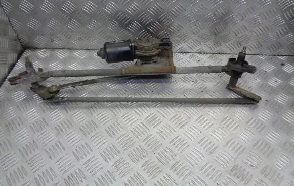 Chrysler PT Cruiser Front wiper linkage and motor 05288695AA