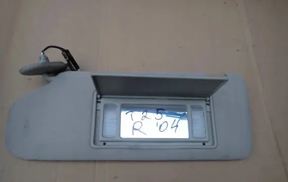 Toyota Avensis T250 Sun visor