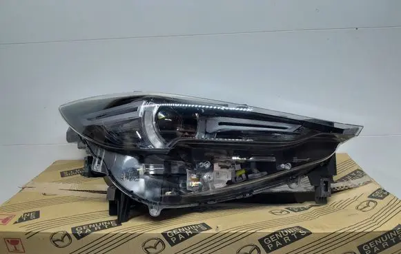 Mazda CX-5 II Headlight/headlamp KB8P51031H K12451030 8272354400
