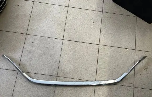 Honda CR-V Front grill 71125T1VE010M1 71125T1VR010M1