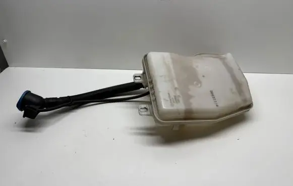 BMW 2 F45 Windshield washer fluid reservoir/tank 7331418 235576