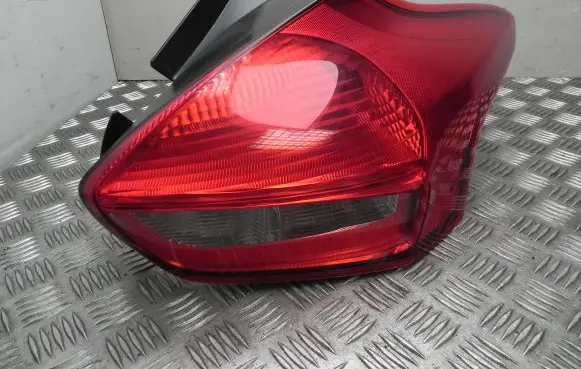 Ford Focus Rear/tail lights F1EB13404CF