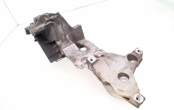 Skoda Octavia Mk3 (5E) Generator/alternator bracket 04L903143B