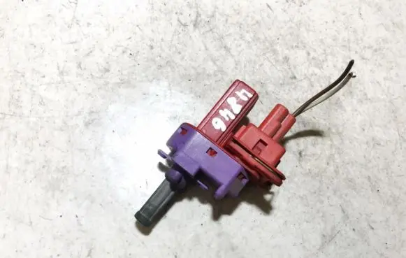 Clutch pedal sensor