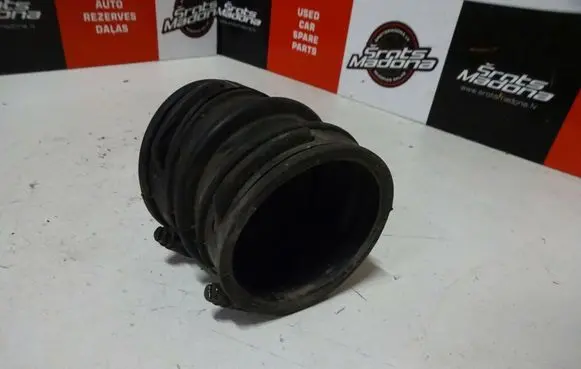 Chrysler Town & Country III Air intake hose/pipe 4612528