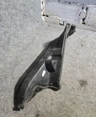 BMW 5 F10 F11 Other engine bay part 51717211464 1201444