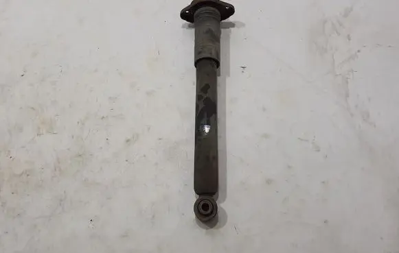 Infiniti FX Rear shock absorber/damper E62101DR0A
