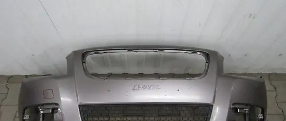 Volvo V70 Front bumper 30678623