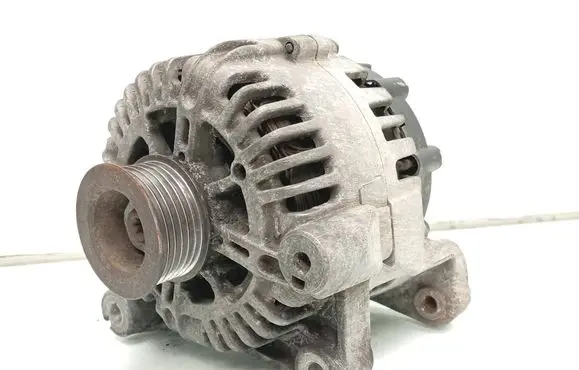 BMW X3 E83 Generator/alternator 7789980 2542672B