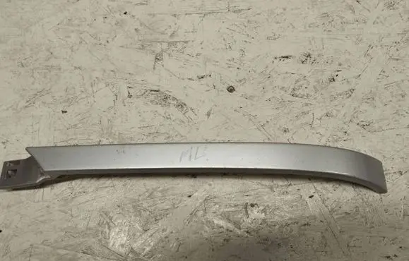 Mercedes-Benz ML W163 Under headlight/headlamp trim 1638260277