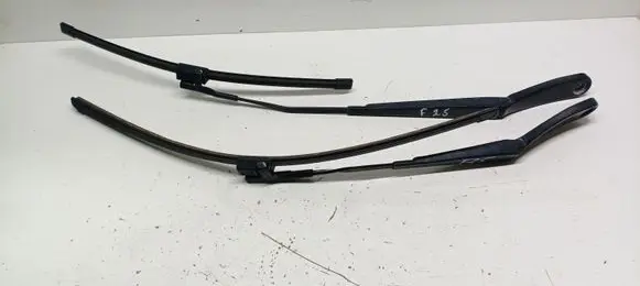 BMW X3 F25 Front wiper blade arm 7213271