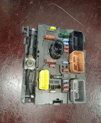 Peugeot 207 CC BSM Control unit 9664055780