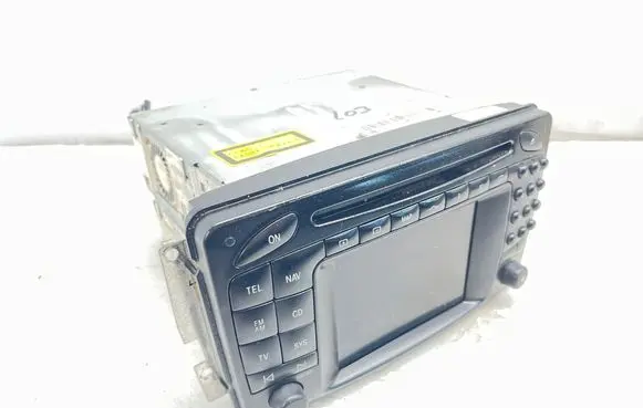 Mercedes-Benz CLK A209 C209 Radio/CD/DVD/GPS head unit A2038275242