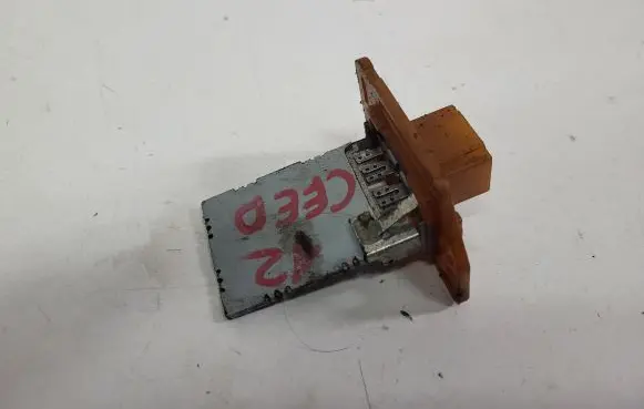 KIA Ceed Heater blower motor/fan resistor