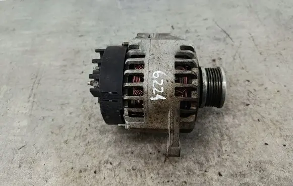 Opel Vectra C Generator/alternator 