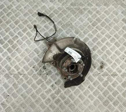 Land Rover Discovery Sport Front wheel hub LR109400